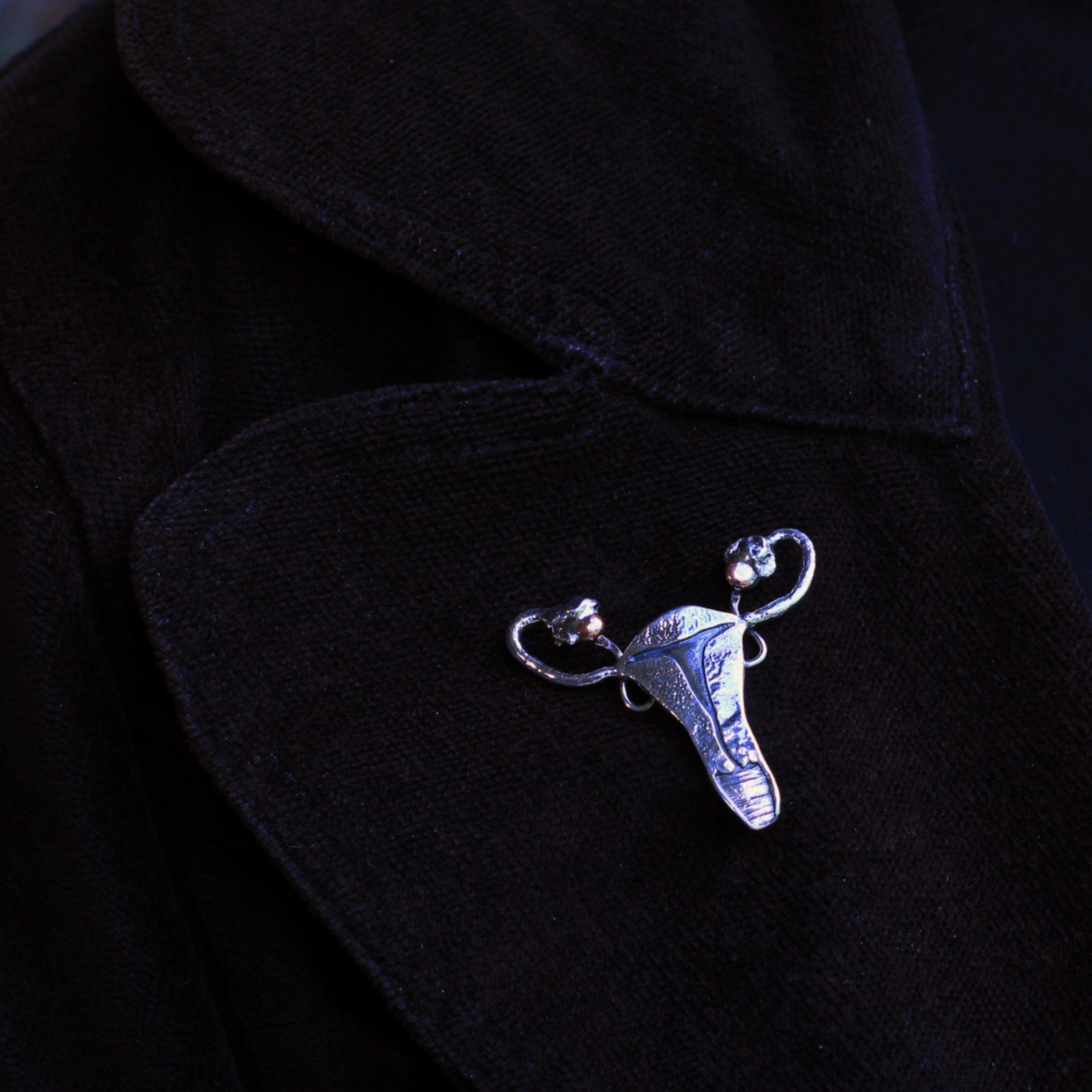 Útero. Broche - Imagen 5